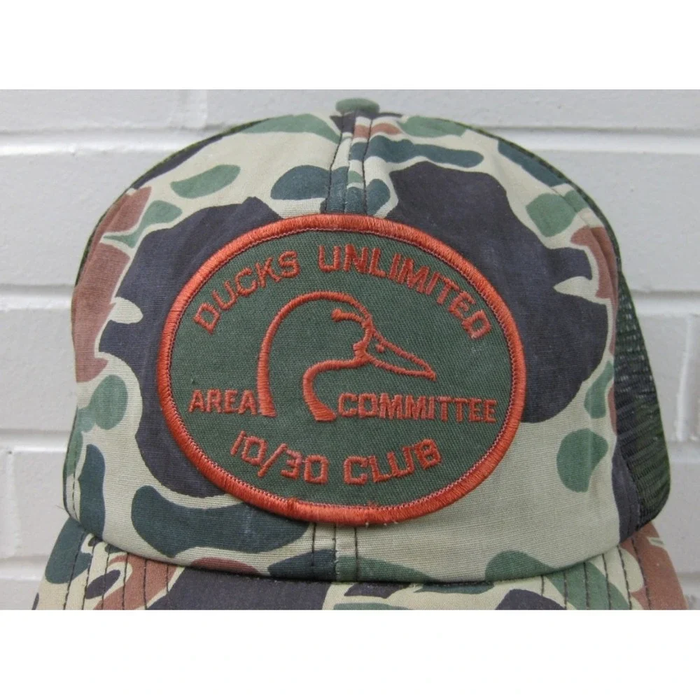 Vintage Ducks Unlimited  Trucker Hat Area Committee 10/30 Club Camo Snapback Cap